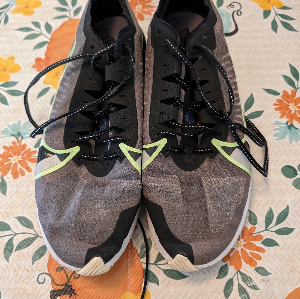 Men's Nike Shoes 10.5